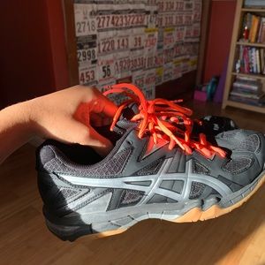 Asics Women’s Gel Tactic Volleyball Shoes (7.5)